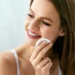 Mitmeastmeline näopuhastusrutiin. Kuidas seda kodus läbi viia?